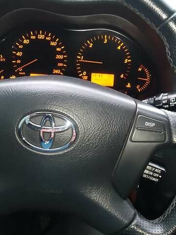 Черный Тойота Авенсис, объемом двигателя 2 л и пробегом 278 тыс. км за 6300 $, фото 9 на Automoto.ua