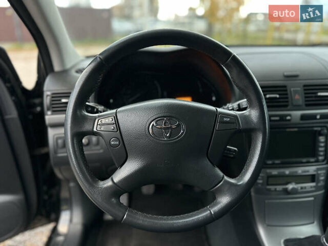 Чорний Тойота Авенсіс, об'ємом двигуна 2 л та пробігом 264 тис. км за 7500 $, фото 30 на Automoto.ua