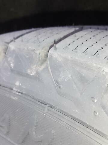 Черный Тойота Авенсис, объемом двигателя 2 л и пробегом 278 тыс. км за 6300 $, фото 21 на Automoto.ua