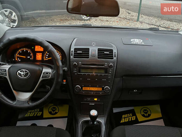 Фіолетовий Тойота Авенсіс, об'ємом двигуна 2.23 л та пробігом 320 тис. км за 8100 $, фото 9 на Automoto.ua