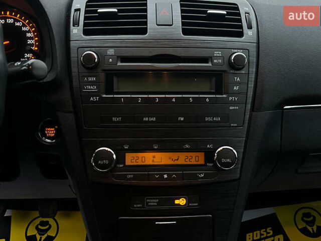 Фіолетовий Тойота Авенсіс, об'ємом двигуна 2.23 л та пробігом 320 тис. км за 8100 $, фото 13 на Automoto.ua