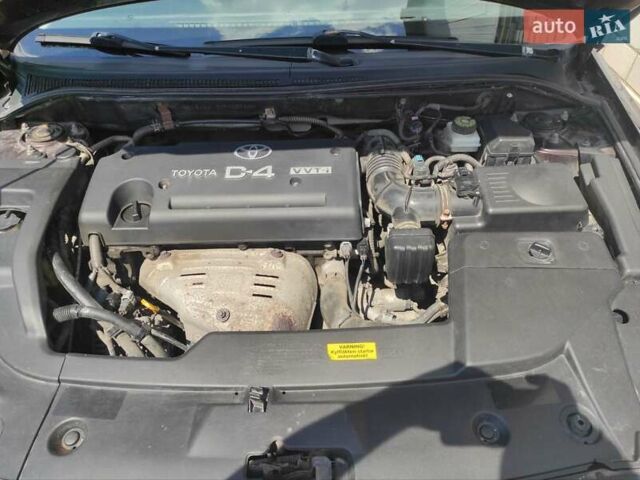 Фиолетовый Тойота Авенсис, объемом двигателя 2 л и пробегом 270 тыс. км за 6100 $, фото 8 на Automoto.ua