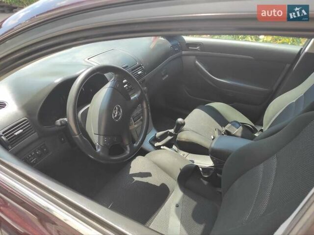 Фиолетовый Тойота Авенсис, объемом двигателя 2 л и пробегом 270 тыс. км за 6100 $, фото 6 на Automoto.ua