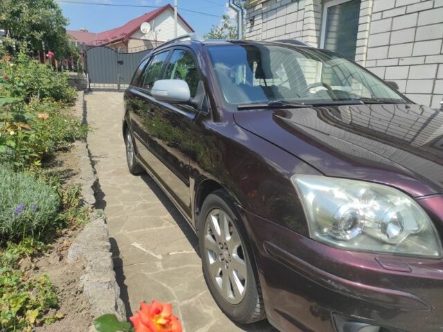 Фиолетовый Тойота Авенсис, объемом двигателя 2 л и пробегом 270 тыс. км за 6100 $, фото 4 на Automoto.ua