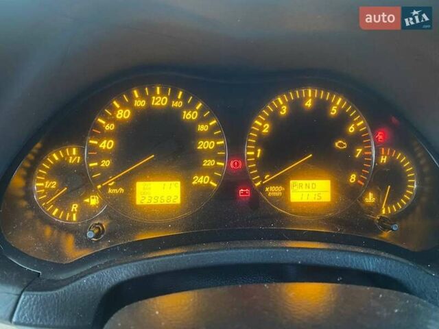 Коричневий Тойота Авенсіс, об'ємом двигуна 2 л та пробігом 239 тис. км за 4000 $, фото 1 на Automoto.ua