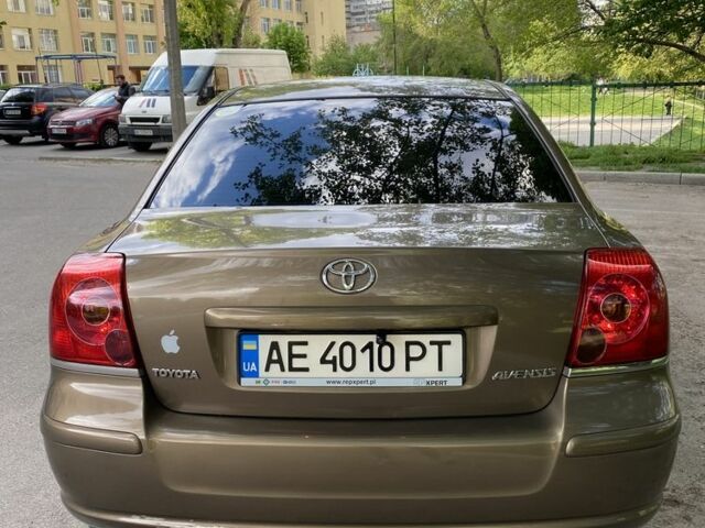 Коричневий Тойота Авенсіс, об'ємом двигуна 2 л та пробігом 200 тис. км за 5799 $, фото 5 на Automoto.ua