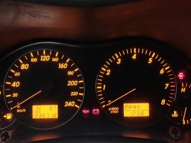 Коричневый Тойота Авенсис, объемом двигателя 2 л и пробегом 236 тыс. км за 5200 $, фото 7 на Automoto.ua