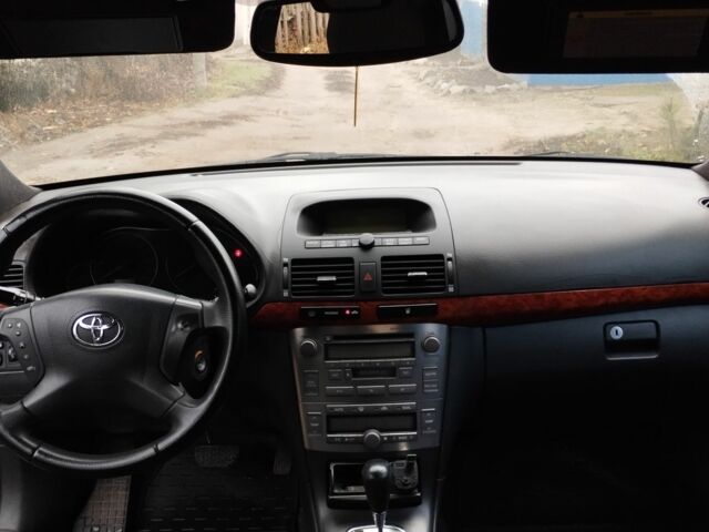 Коричневый Тойота Авенсис, объемом двигателя 2 л и пробегом 236 тыс. км за 5200 $, фото 5 на Automoto.ua