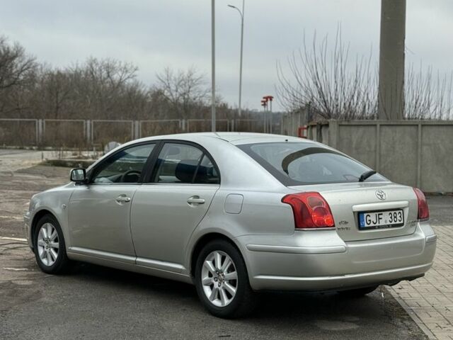 Коричневый Тойота Авенсис, объемом двигателя 2 л и пробегом 280 тыс. км за 3300 $, фото 1 на Automoto.ua