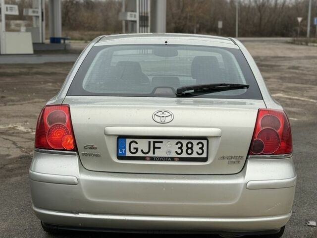 Коричневый Тойота Авенсис, объемом двигателя 2 л и пробегом 280 тыс. км за 3300 $, фото 2 на Automoto.ua