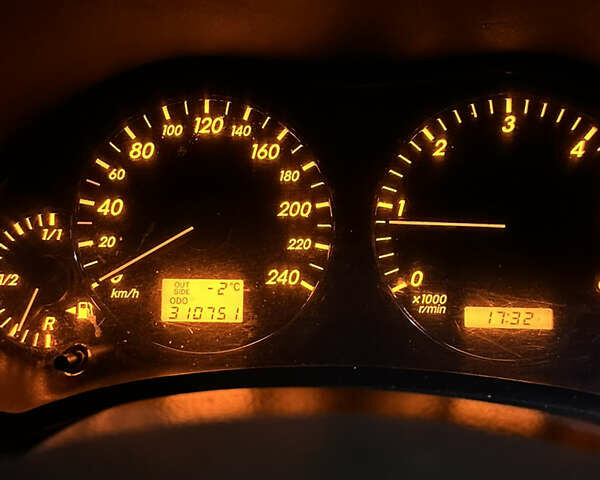 Коричневий Тойота Авенсіс, об'ємом двигуна 2.23 л та пробігом 313 тис. км за 5200 $, фото 3 на Automoto.ua