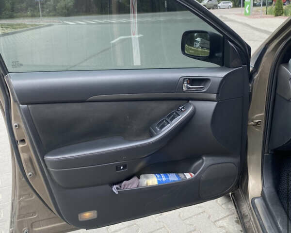 Коричневий Тойота Авенсіс, об'ємом двигуна 2.23 л та пробігом 313 тис. км за 5200 $, фото 2 на Automoto.ua