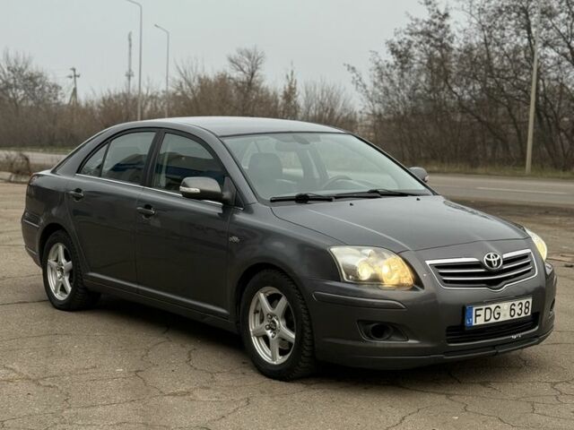 Коричневый Тойота Авенсис, объемом двигателя 2 л и пробегом 200 тыс. км за 3300 $, фото 4 на Automoto.ua