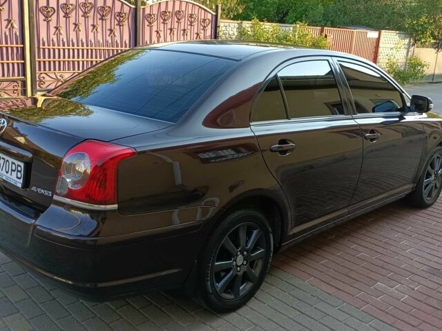 Коричневий Тойота Авенсіс, об'ємом двигуна 1.8 л та пробігом 214 тис. км за 8000 $, фото 2 на Automoto.ua