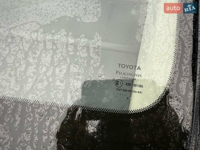 Коричневый Тойота Авенсис, объемом двигателя 2 л и пробегом 139 тыс. км за 8600 $, фото 8 на Automoto.ua