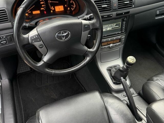 Коричневый Тойота Авенсис, объемом двигателя 2 л и пробегом 200 тыс. км за 3300 $, фото 11 на Automoto.ua