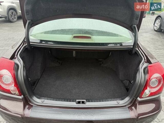 Коричневый Тойота Авенсис, объемом двигателя 2 л и пробегом 139 тыс. км за 8600 $, фото 15 на Automoto.ua