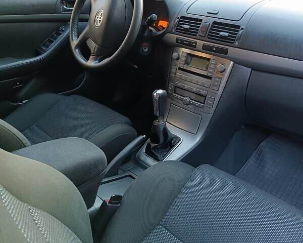 Коричневый Тойота Авенсис, объемом двигателя 1.79 л и пробегом 222 тыс. км за 7000 $, фото 7 на Automoto.ua