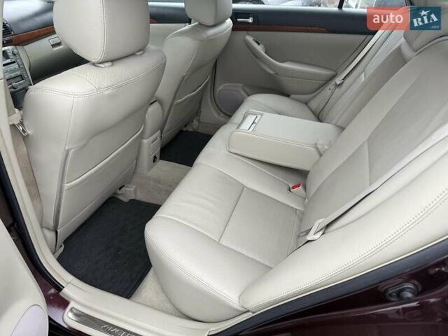 Коричневый Тойота Авенсис, объемом двигателя 2 л и пробегом 139 тыс. км за 8600 $, фото 16 на Automoto.ua