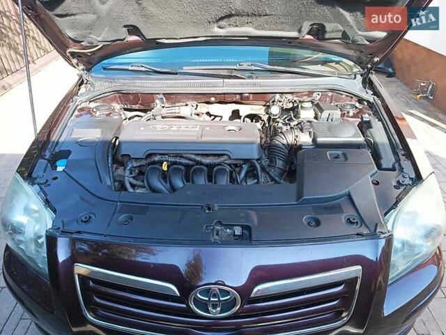 Коричневый Тойота Авенсис, объемом двигателя 1.79 л и пробегом 222 тыс. км за 7000 $, фото 6 на Automoto.ua