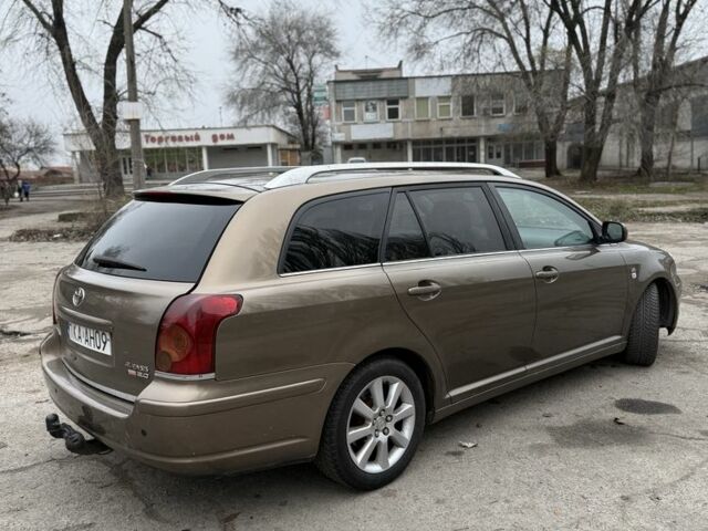 Коричневый Тойота Авенсис, объемом двигателя 2 л и пробегом 390 тыс. км за 2650 $, фото 2 на Automoto.ua