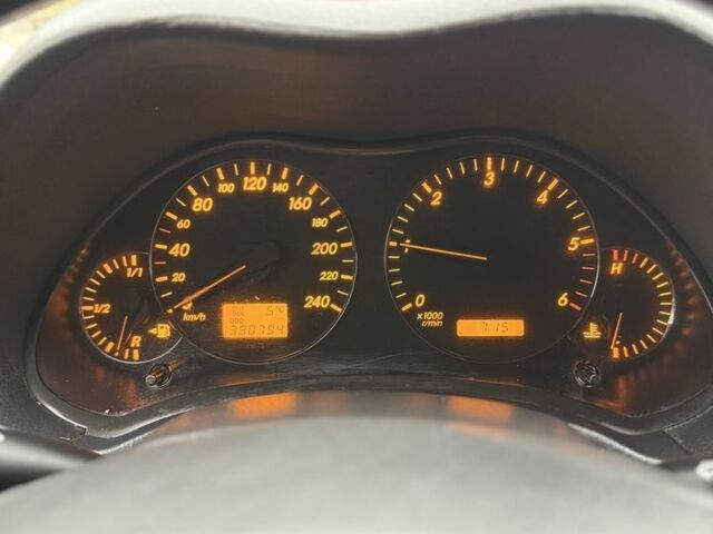 Коричневый Тойота Авенсис, объемом двигателя 2 л и пробегом 390 тыс. км за 2650 $, фото 9 на Automoto.ua