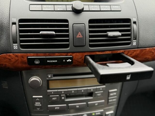 Коричневый Тойота Авенсис, объемом двигателя 2 л и пробегом 390 тыс. км за 2650 $, фото 10 на Automoto.ua