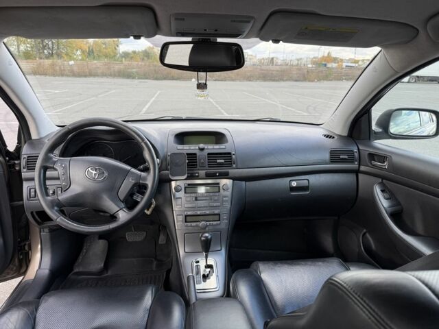 Коричневий Тойота Авенсіс, об'ємом двигуна 2 л та пробігом 370 тис. км за 6500 $, фото 8 на Automoto.ua