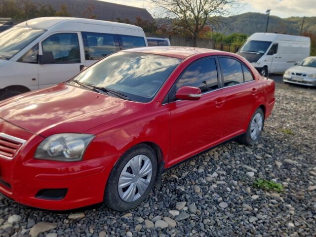 Красный Тойота Авенсис, объемом двигателя 2 л и пробегом 299 тыс. км за 3999 $, фото 1 на Automoto.ua