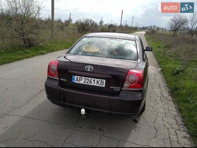 Красный Тойота Авенсис, объемом двигателя 2.23 л и пробегом 288 тыс. км за 5800 $, фото 1 на Automoto.ua