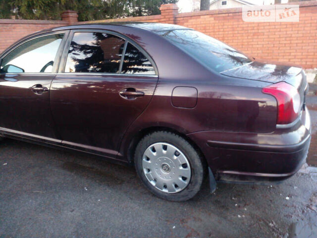 Красный Тойота Авенсис, объемом двигателя 1.8 л и пробегом 275 тыс. км за 7200 $, фото 4 на Automoto.ua