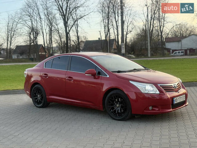 Червоний Тойота Авенсіс, об'ємом двигуна 1.99 л та пробігом 237 тис. км за 8800 $, фото 10 на Automoto.ua