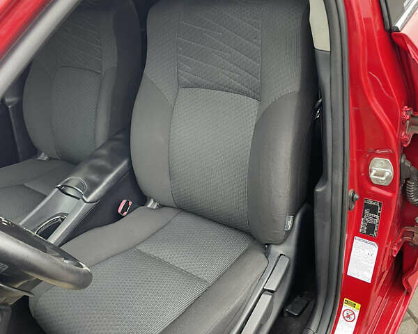 Червоний Тойота Авенсіс, об'ємом двигуна 1.99 л та пробігом 237 тис. км за 8800 $, фото 7 на Automoto.ua