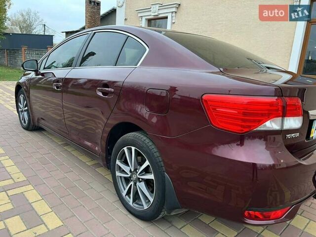 Красный Тойота Авенсис, объемом двигателя 2 л и пробегом 220 тыс. км за 10490 $, фото 16 на Automoto.ua