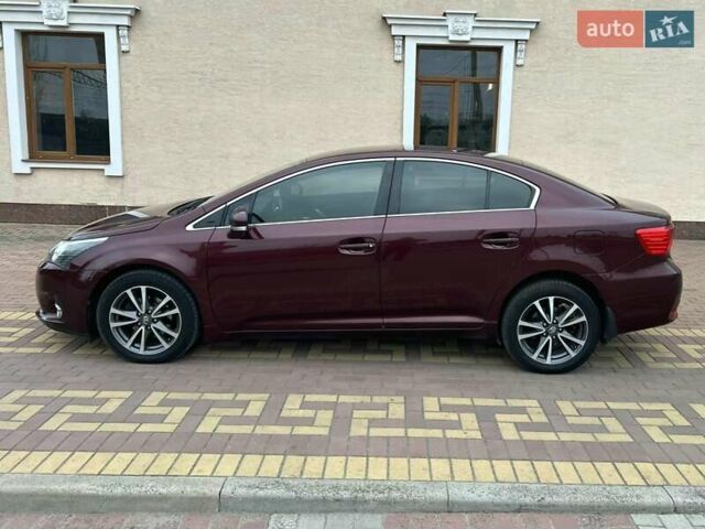 Красный Тойота Авенсис, объемом двигателя 2 л и пробегом 220 тыс. км за 10490 $, фото 12 на Automoto.ua