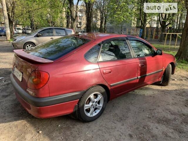 Красный Тойота Авенсис, объемом двигателя 2 л и пробегом 299 тыс. км за 4500 $, фото 3 на Automoto.ua