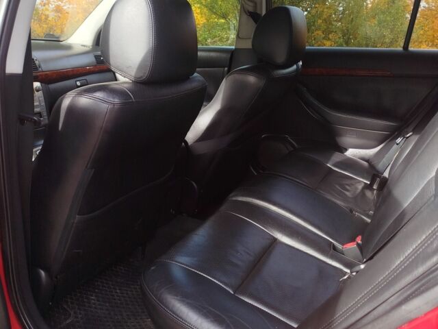 Красный Тойота Авенсис, объемом двигателя 0 л и пробегом 467 тыс. км за 4700 $, фото 6 на Automoto.ua