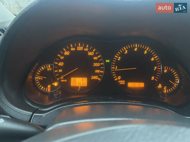 Червоний Тойота Авенсіс, об'ємом двигуна 1.79 л та пробігом 326 тис. км за 3800 $, фото 33 на Automoto.ua