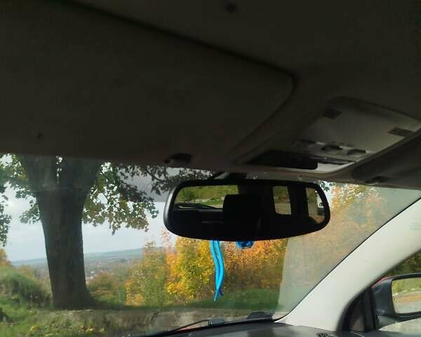 Красный Тойота Авенсис, объемом двигателя 2 л и пробегом 467 тыс. км за 4700 $, фото 8 на Automoto.ua