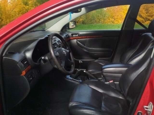 Красный Тойота Авенсис, объемом двигателя 0 л и пробегом 467 тыс. км за 4700 $, фото 4 на Automoto.ua