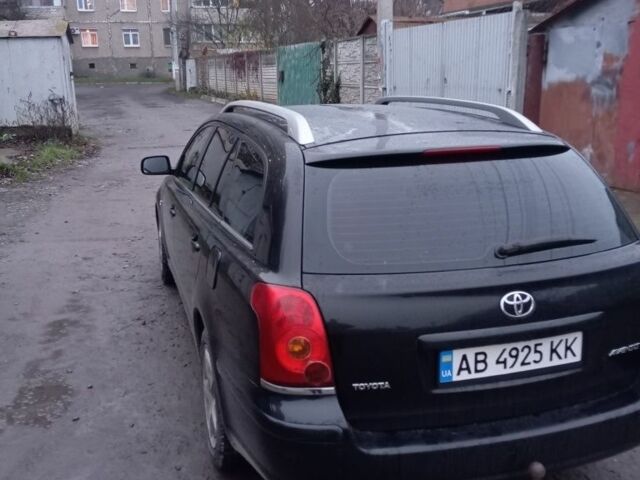 Красный Тойота Авенсис, объемом двигателя 0 л и пробегом 299 тыс. км за 6200 $, фото 6 на Automoto.ua