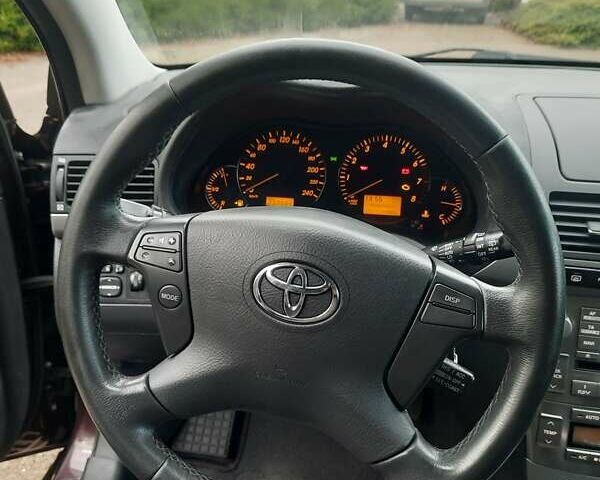 Червоний Тойота Авенсіс, об'ємом двигуна 2 л та пробігом 232 тис. км за 7300 $, фото 20 на Automoto.ua