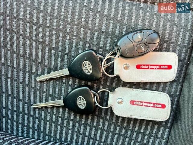 Красный Тойота Авенсис, объемом двигателя 2 л и пробегом 327 тыс. км за 8000 $, фото 9 на Automoto.ua