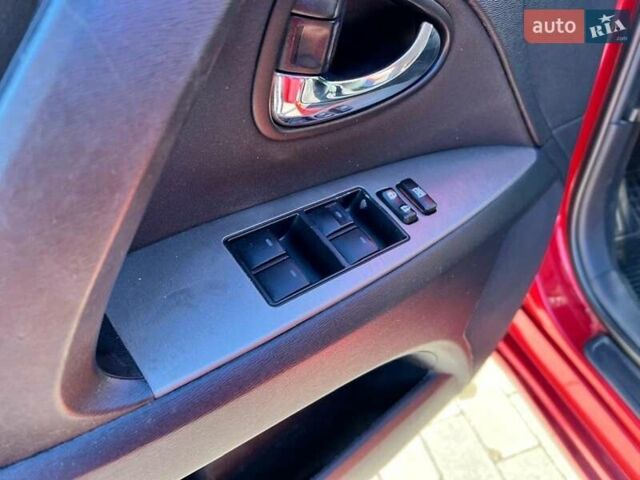 Красный Тойота Авенсис, объемом двигателя 2 л и пробегом 327 тыс. км за 8000 $, фото 11 на Automoto.ua