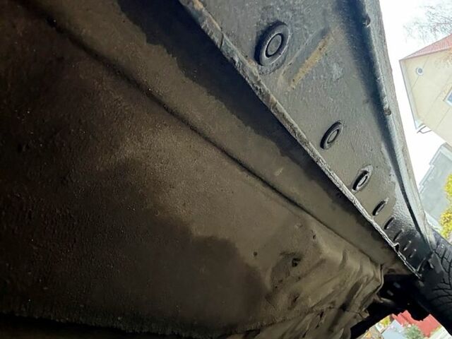 Тойота Авенсис, объемом двигателя 1.8 л и пробегом 220 тыс. км за 3999 $, фото 12 на Automoto.ua