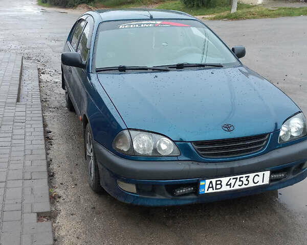 Тойота Авенсис, объемом двигателя 1.6 л и пробегом 290 тыс. км за 2999 $, фото 2 на Automoto.ua