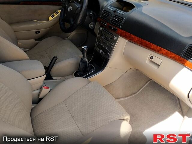 Тойота Авенсис, объемом двигателя 2 л и пробегом 360 тыс. км за 5100 $, фото 5 на Automoto.ua