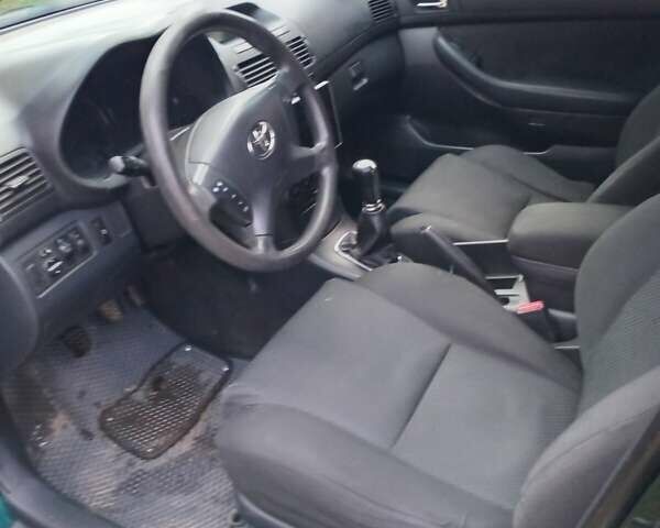 Тойота Авенсис, объемом двигателя 2 л и пробегом 220 тыс. км за 4999 $, фото 13 на Automoto.ua