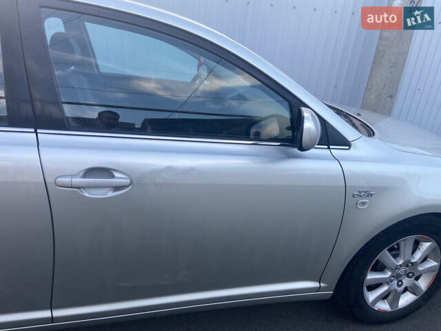 Тойота Авенсис, объемом двигателя 2.2 л и пробегом 225 тыс. км за 6600 $, фото 8 на Automoto.ua