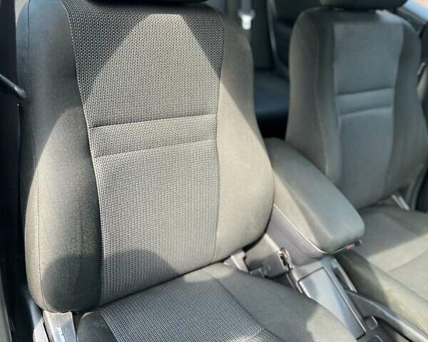 Тойота Авенсис, объемом двигателя 2.23 л и пробегом 270 тыс. км за 6800 $, фото 14 на Automoto.ua